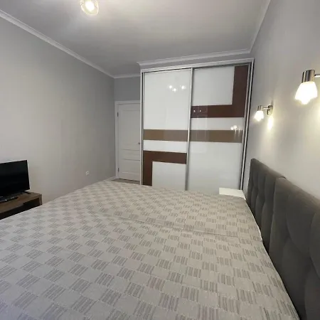 Apartment семицвіт House