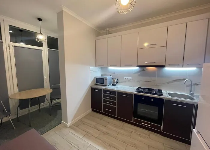 семицвіт House з кондиціонером * לבוב